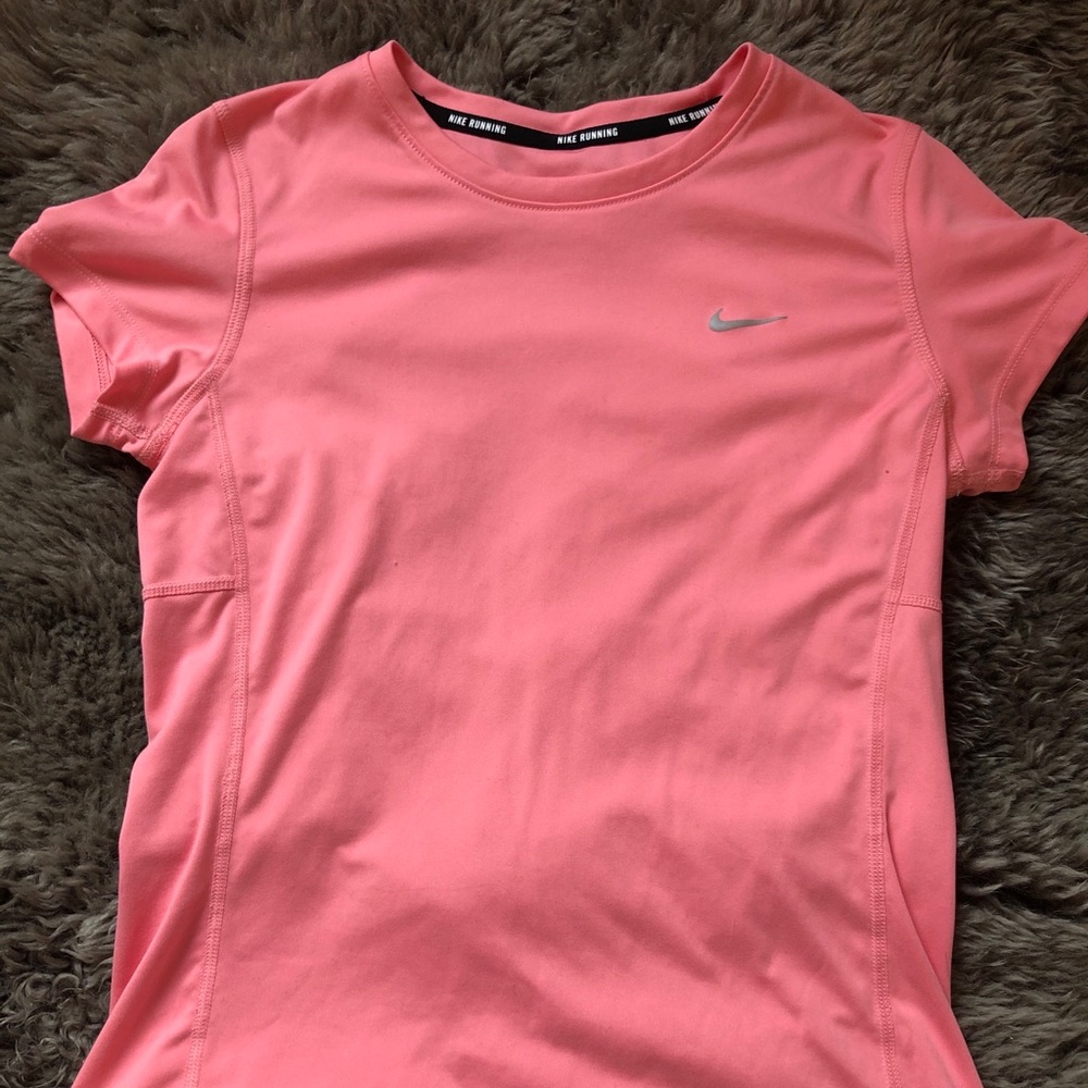 Nike running top